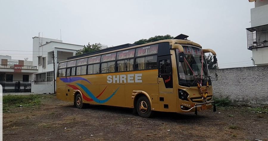 Shree Travels AC seater bus exterior